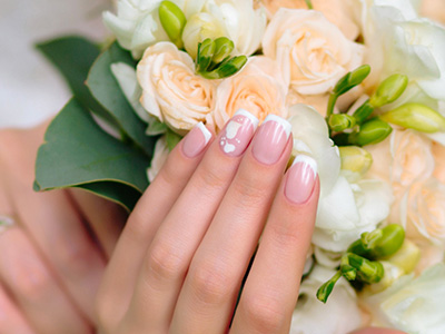 Wedding manicure: rules and beautiful nail design ﻿