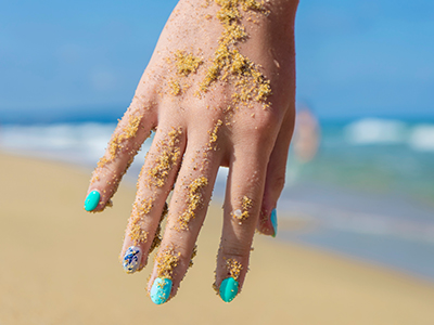 Marine nail design: fly to the sea with cool nails!